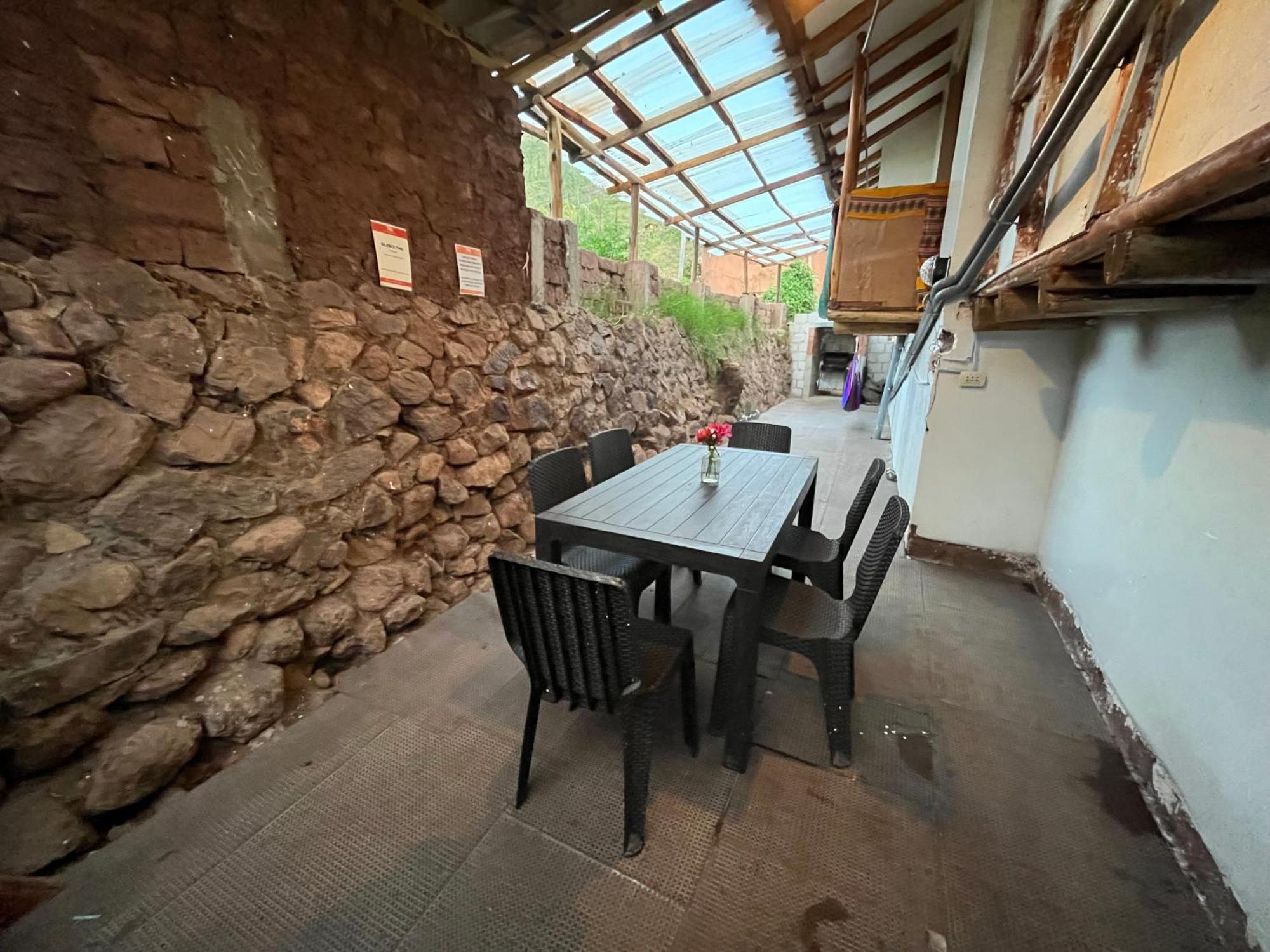 Intihuatana Hostel Писак Екстериор снимка